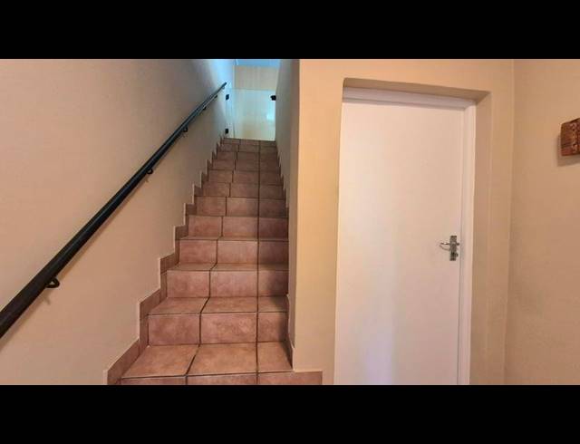 3 BEDROOM TOWNHOUSE FOR SALE IN ISLAND VIEW